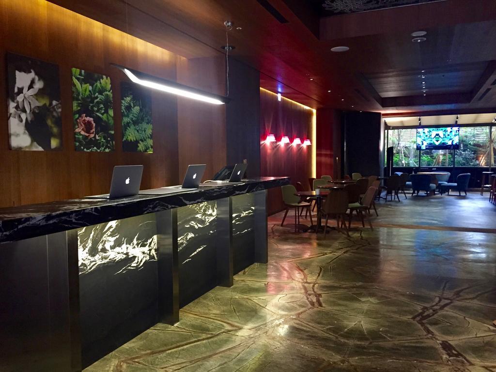 Inhouse Hotel Taichung Esterno foto