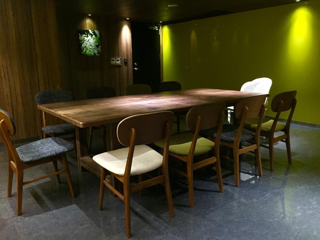 Inhouse Hotel Taichung Esterno foto