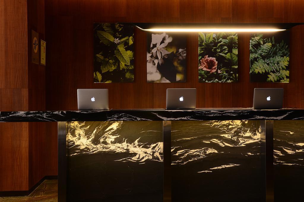 Inhouse Hotel Taichung Esterno foto