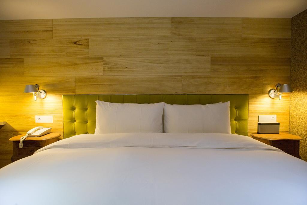 Inhouse Hotel Taichung Esterno foto